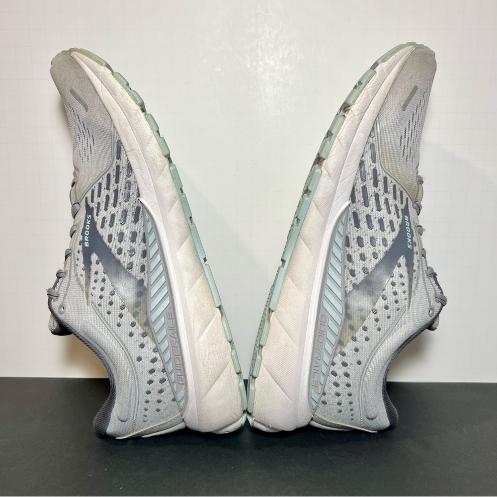Womens BROOKS Adrenaline GTS 21 Gray Running Shoes / Size 9 - Picture 6 of 9
